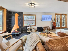 Maples Retreat - 2 Acres - Fireplace